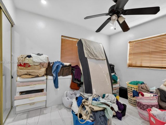 Продажа дома по адресу 20 NE 215th St - фото 7427860