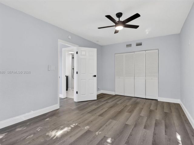 Продажа дома по адресу 870 NE 144th St - фото 7365648