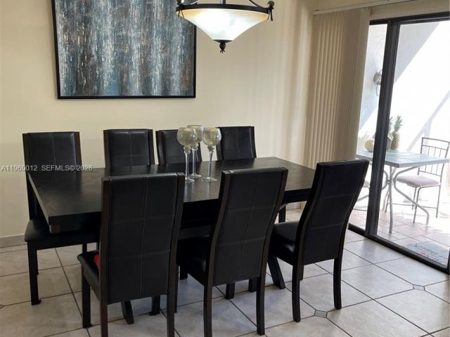 Дом в аренду по адресу 1422 Amanda St 1422 - фото 7474173