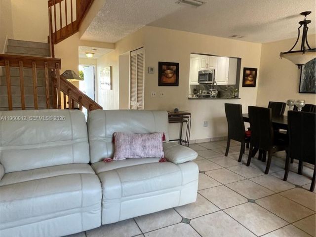 Дом в аренду по адресу 1422 Amanda St 1422 - фото 7474179