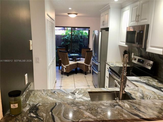 Дом в аренду по адресу 1422 Amanda St 1422 - фото 7474183