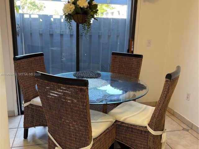 Дом в аренду по адресу 1422 Amanda St 1422 - фото 7474185