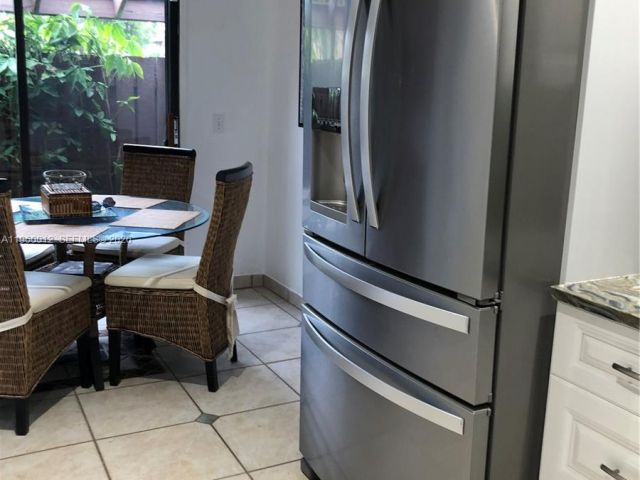 Дом в аренду по адресу 1422 Amanda St 1422 - фото 7474187