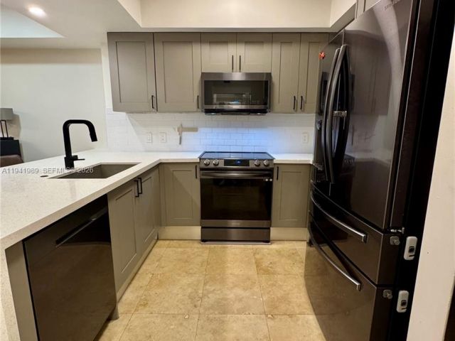 Квартира в аренду номер708E - фото 7503368