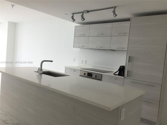 Квартира в аренду номер2303 - фото 7494613