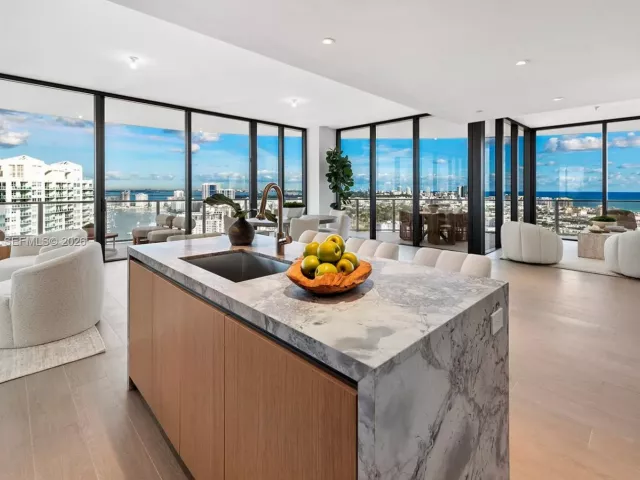 Продажа квартиры #2903 - фото 7366739