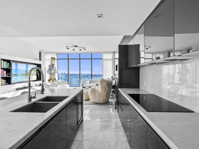 Продажа квартиры #4401 - фото 7408522