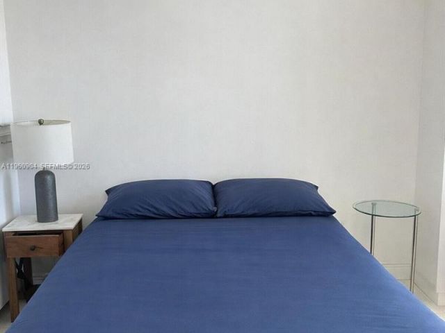 Квартира в аренду номер2406 - фото 7440516