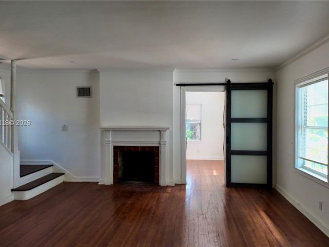 Продажа дома по адресу 201 Nottingham Blvd - фото 7449769