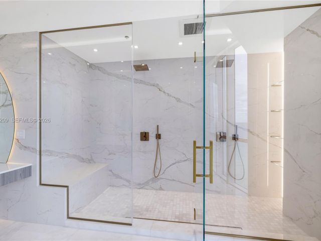 Продажа квартиры #1201 - фото 7427884