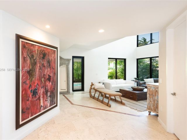 Дом в аренду по адресу 650 Curtiswood Dr - фото 7366192