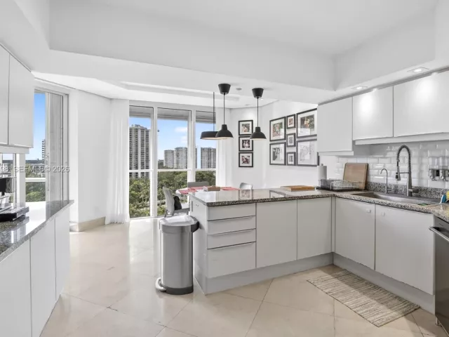 Продажа квартиры #1109 - фото 7375691