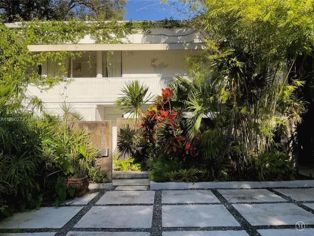 Дом в аренду по адресу 2485 Inagua Ave - фото 7371217