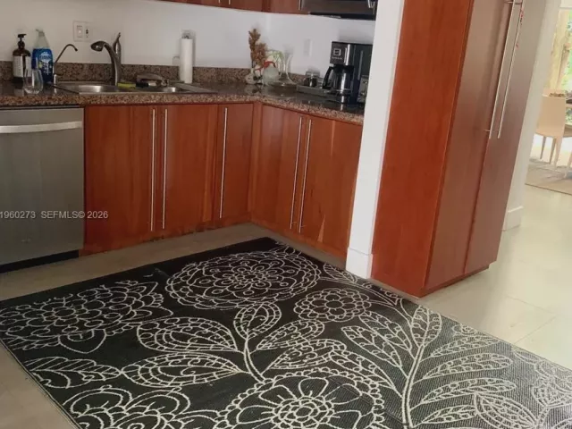 Дом в аренду по адресу 2485 Inagua Ave - фото 7371208