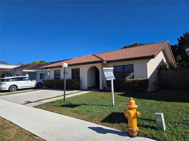 Продажа дома по адресу 14464 SW 96th Ter - фото 7434104