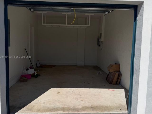 Дом в аренду по адресу 679 SE 13th St Cir 679 - фото 7485653