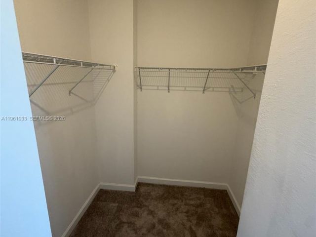 Дом в аренду по адресу 679 SE 13th St Cir 679 - фото 7485670