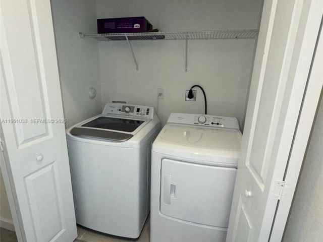 Дом в аренду по адресу 679 SE 13th St Cir 679 - фото 7485673