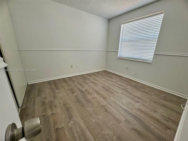 Дом в аренду по адресу 15430 NW 12th Ct 0 - фото 7455427