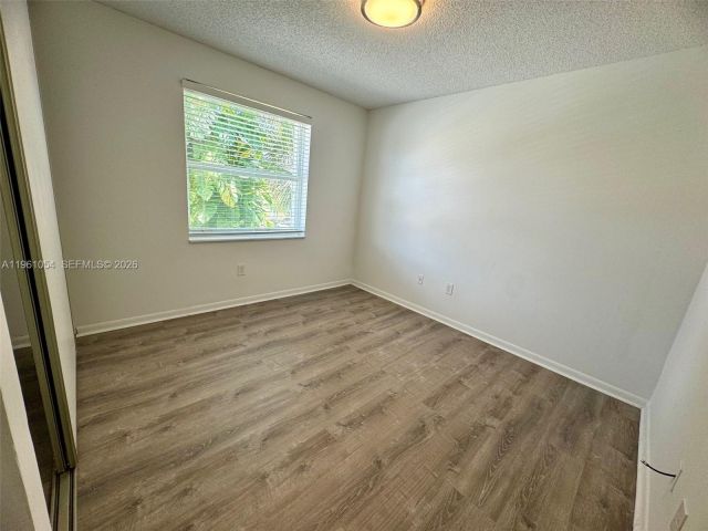 Дом в аренду по адресу 15430 NW 12th Ct 0 - фото 7455429