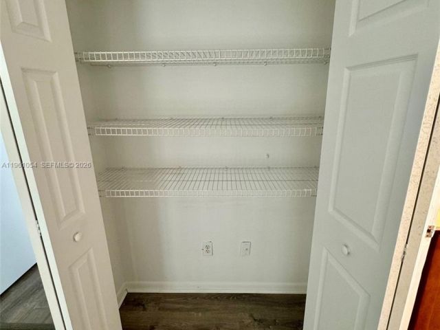 Дом в аренду по адресу 15430 NW 12th Ct 0 - фото 7455430