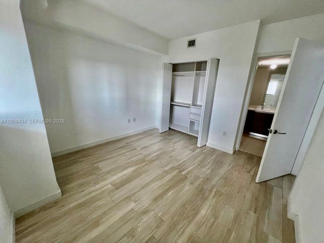 Продажа квартиры #2603 - фото 7368447