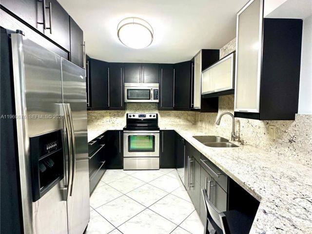 Продажа квартиры #701 - фото 7486482