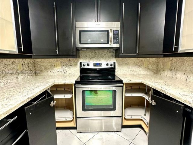 Продажа квартиры #701 - фото 7486495