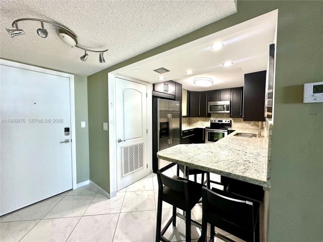 Продажа квартиры #701 - фото 7486504