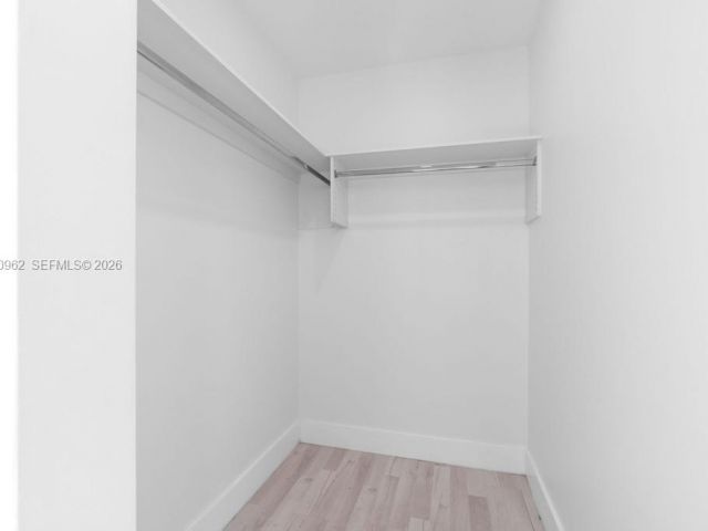 Дом в аренду по адресу 2767 NW 191st Ter 0 - фото 7485358