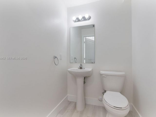 Дом в аренду по адресу 2767 NW 191st Ter 0 - фото 7485364