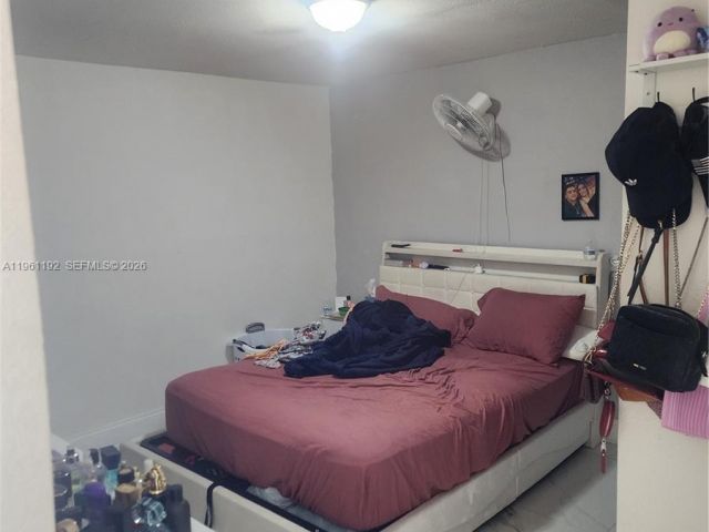 Продажа дома по адресу 8355 NW 21st Ave - фото 7526866