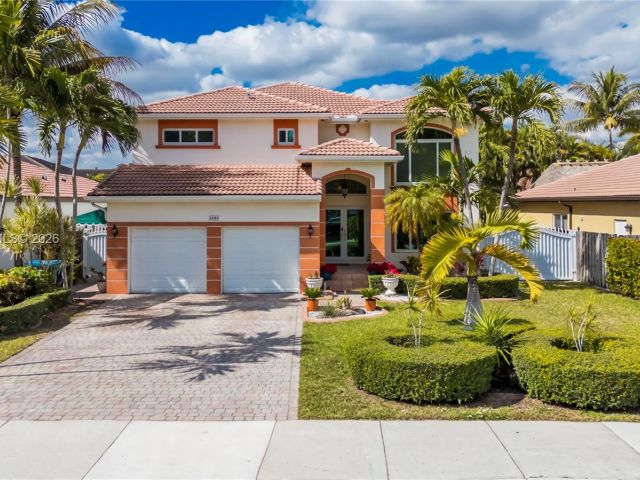 Продажа дома по адресу 2680 SW 142nd Ave - фото 7449095