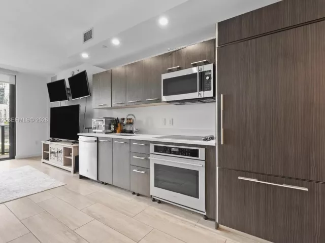 Продажа квартиры #1109 - фото 7374950