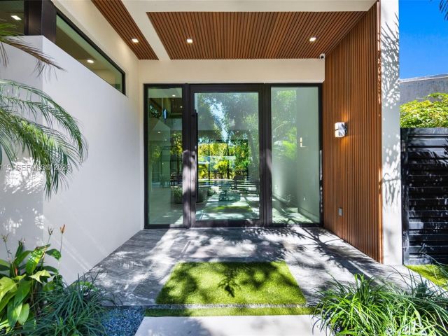 Продажа дома по адресу 441 NW 44th St - фото 7446342