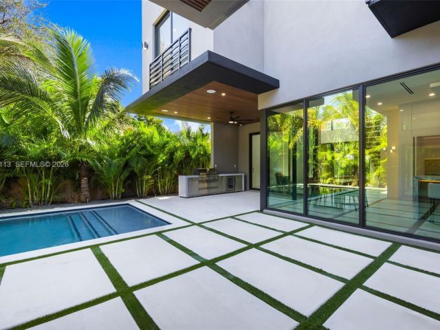 Продажа дома по адресу 441 NW 44th St - фото 7446348