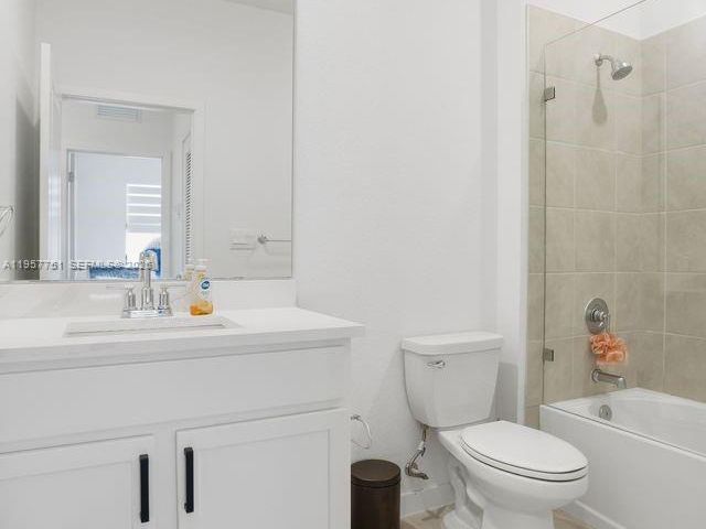 Дом в аренду по адресу 816 NW 3rd Ter 818 - фото 7478187