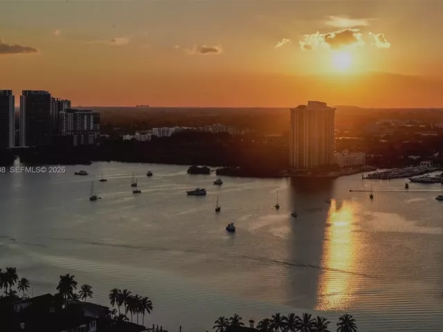 Продажа квартиры #2404 - фото 7388756