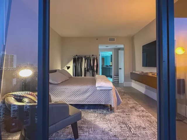 Продажа квартиры #2404 - фото 7388753