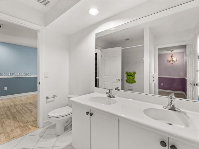 Дом в аренду по адресу 3110 NE 210th Ter - фото 7386949