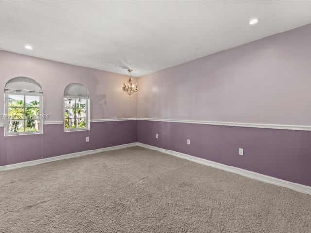 Дом в аренду по адресу 3110 NE 210th Ter - фото 7386950