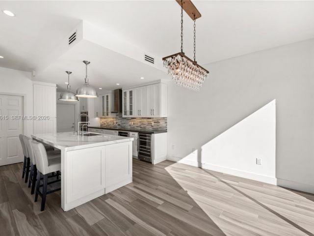 Дом в аренду по адресу 3110 NE 210th Ter - фото 7386957