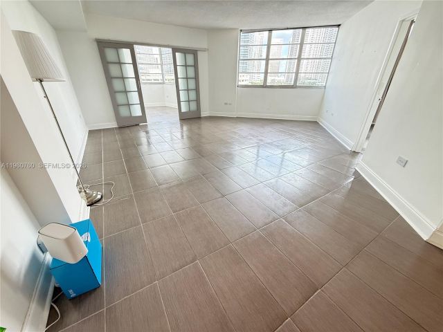 Продажа квартиры #761 - фото 7447360