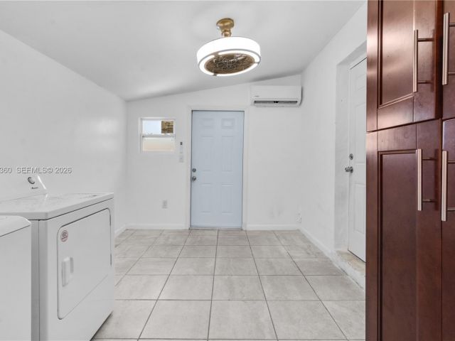 Дом в аренду по адресу 11535 Lincoln Blvd 0 - фото 7499198