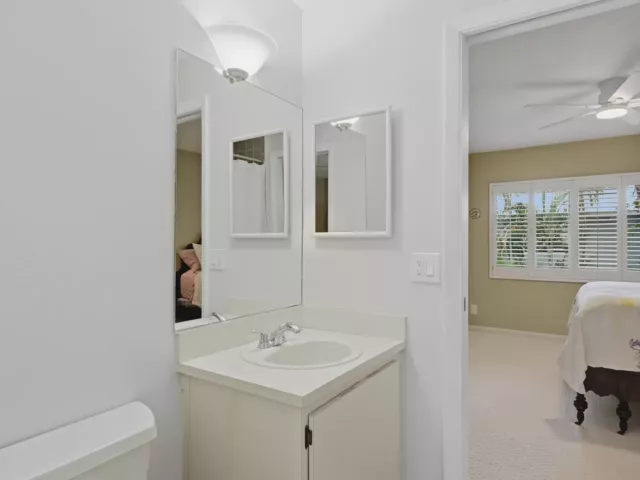 Продажа дома по адресу 705 NE 1st Street 2 - фото 9346706