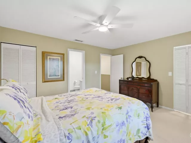 Продажа дома по адресу 705 NE 1st Street 2 - фото 8867662