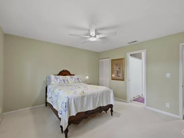 Продажа дома по адресу 705 NE 1st Street 2 - фото 8867663