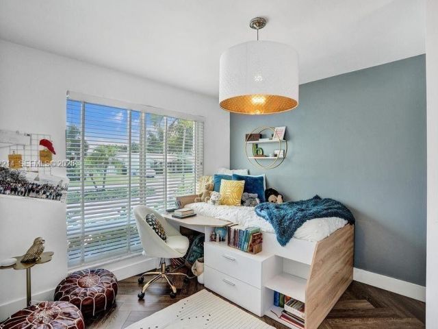 Дом в аренду по адресу 2080 NE 65th St - фото 7531582