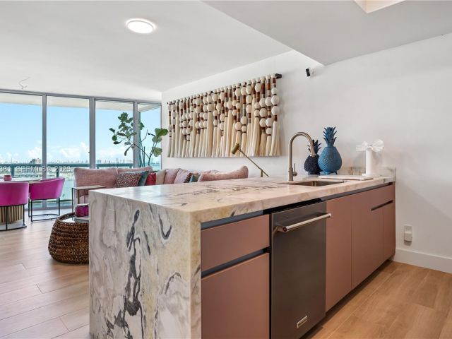 Продажа квартиры #2009 - фото 7402892