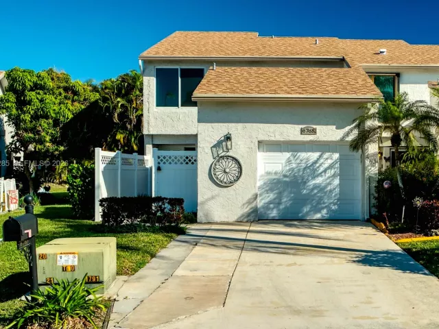 Продажа дома по адресу 6768 Canary Palm Cir - фото 7387942